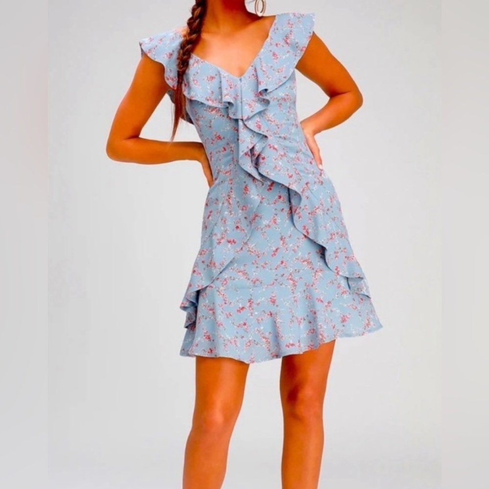 Lulu’s Radiant Rosa Light Blue Floral Print Ruffled Mini Dress Size Medium